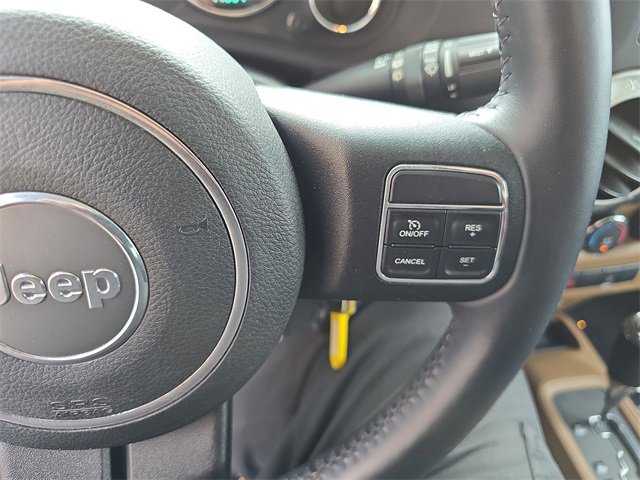 Used 2015 Jeep Wrangler Rubicon w/ Power Convenience Group image 20