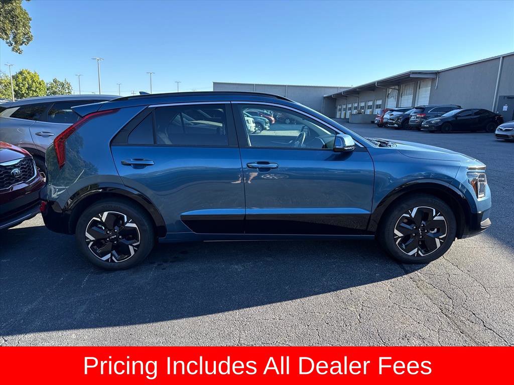 Certified 2024 Kia Niro Wave FWD image 6