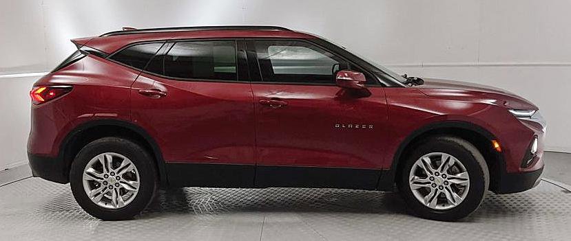 Used 2019 Chevrolet Blazer LT image 2