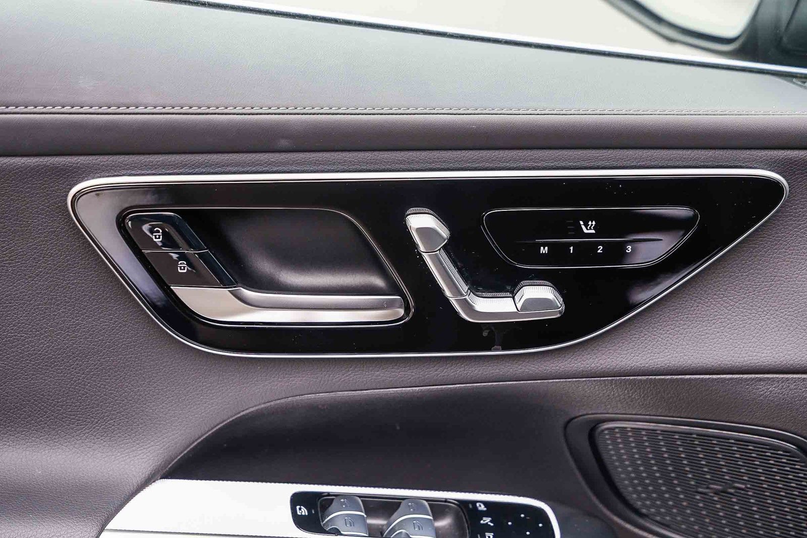 Certified 2025 Mercedes-Benz GLC 300 image 21