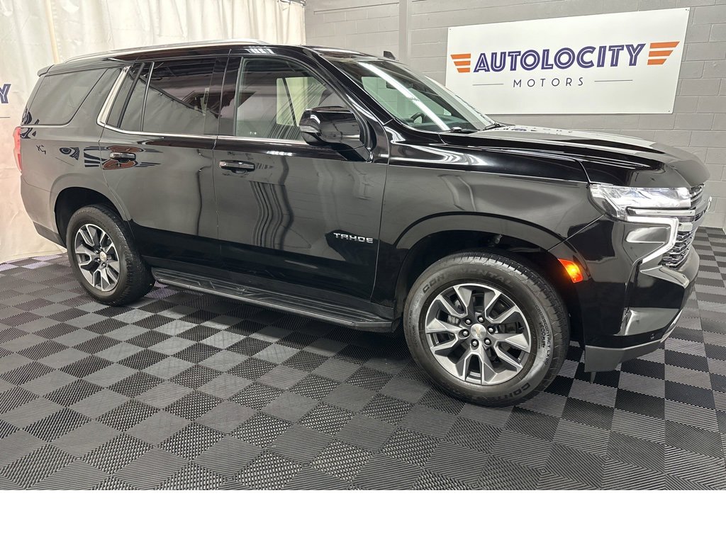 Used 2024 Chevrolet Tahoe LT w/ LT Signature Package image 2