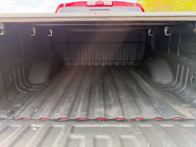 Used 2018 Chevrolet Colorado LT w/ LT Convenience Package RWD image 27