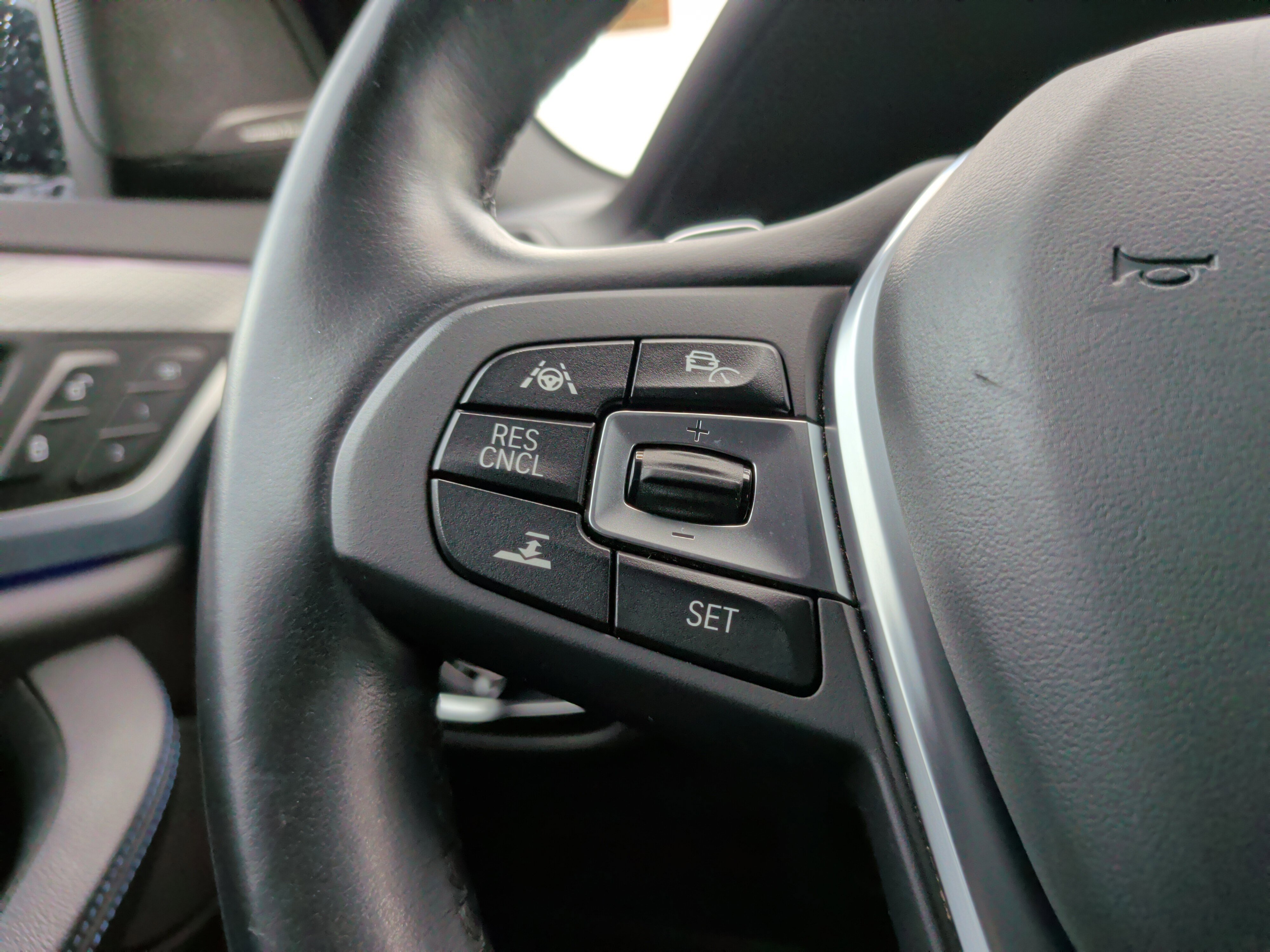 Used 2018 BMW X3 M40i image 22