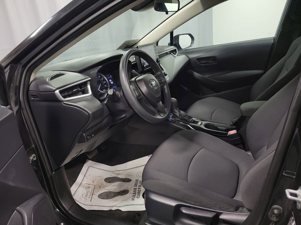 Used 2022 Toyota Corolla LE image 12