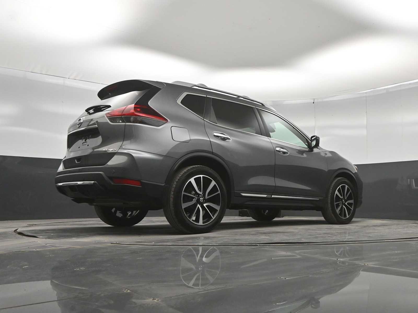 Used 2019 Nissan Rogue SL w/ Premium Package AWD/4WD image 33