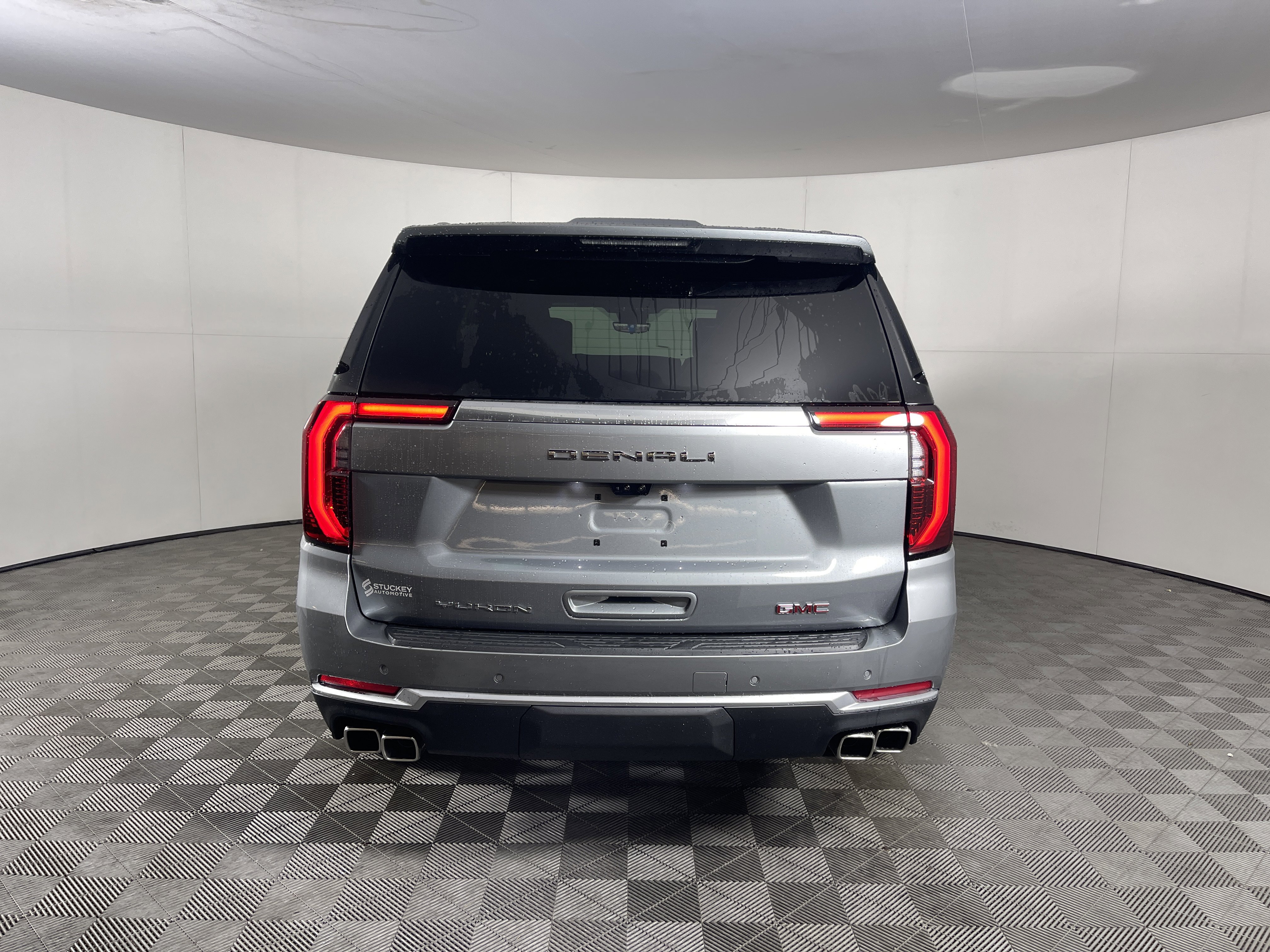 New 2026 GMC Yukon Denali w/ Denali Reserve Package image 4