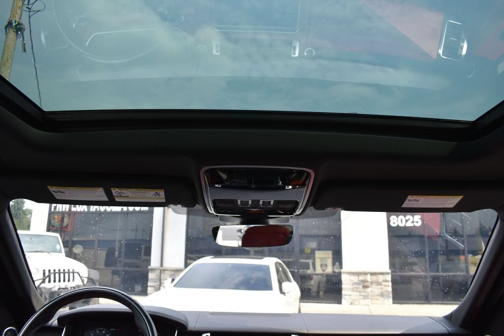Used 2019 Land Rover Range Rover Sport HSE Dynamic AWD/4WD image 22