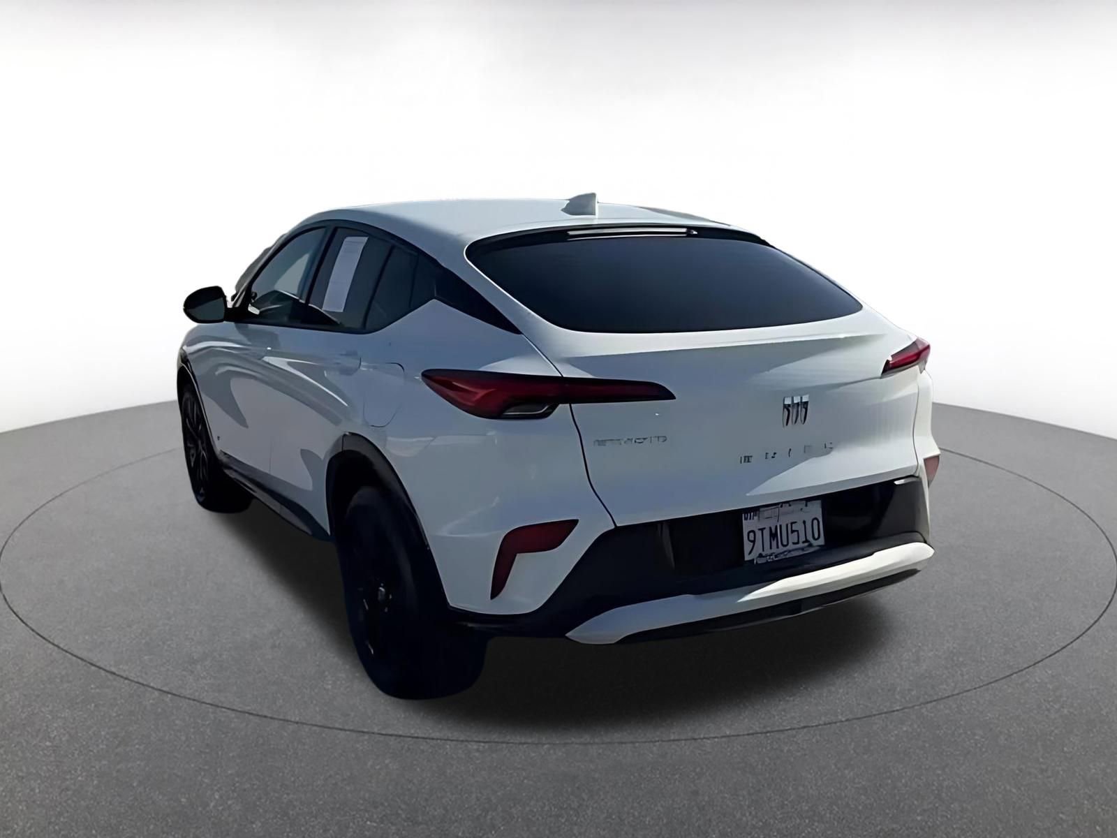 Used 2025 Buick Envista Sport Touring image 11