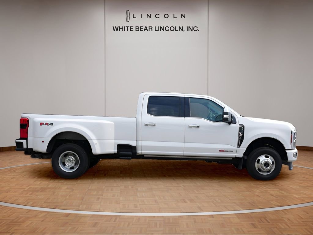 Used 2024 Ford F350 Platinum image 4