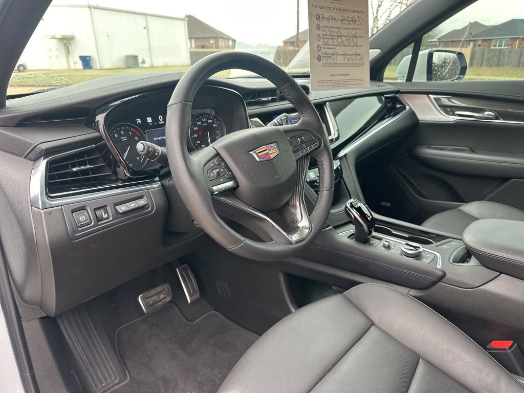 Certified 2025 Cadillac XT6 Sport w/ Technology Package image 18