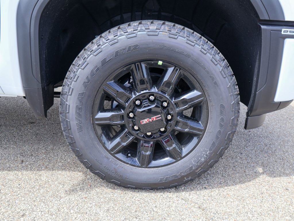 New 2026 GMC Sierra 2500 AT4 w/ AT4 Premium Plus Package AWD/4WD image 35