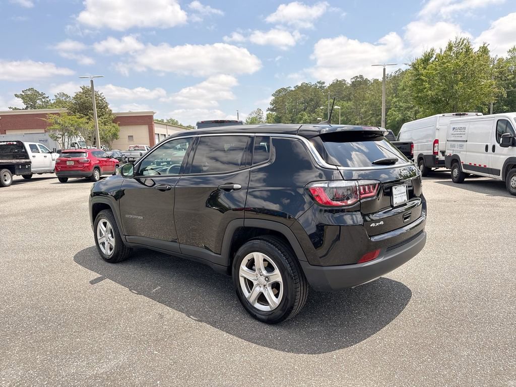 Used 2023 Jeep Compass Sport AWD/4WD image 5