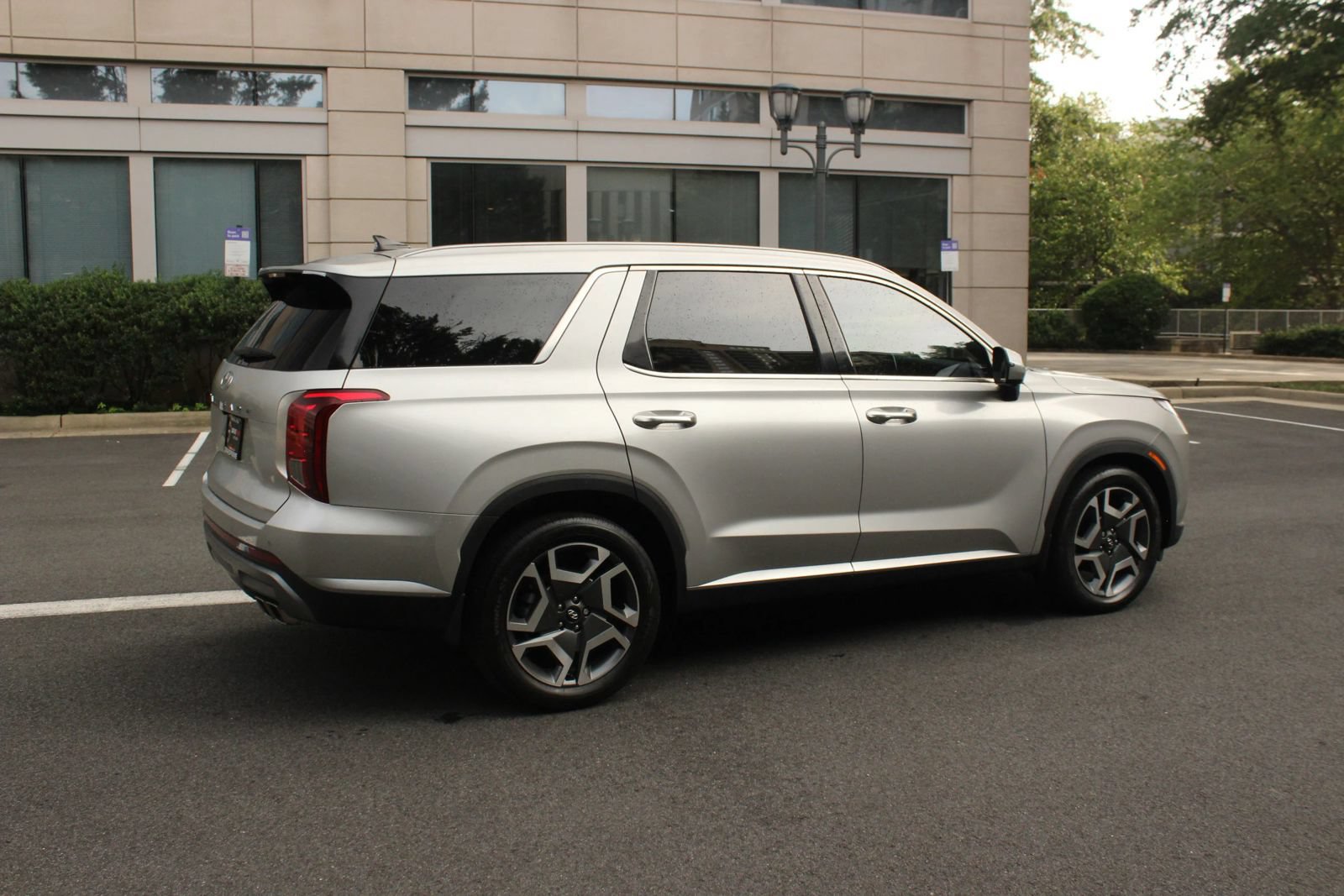 Used 2025 Hyundai Palisade SEL FWD image 7