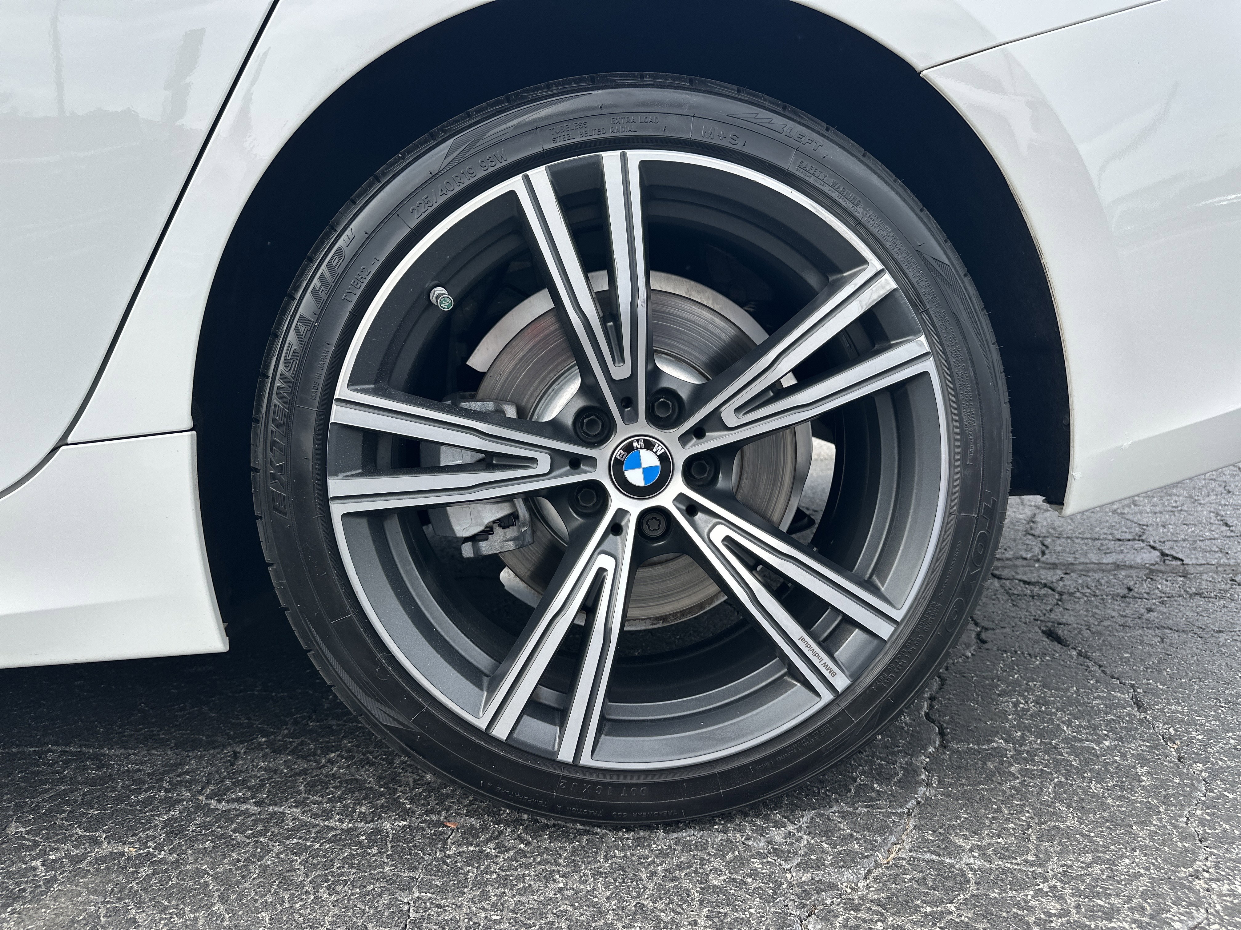 Used 2022 BMW 330i xDrive Sedan w/ Premium Package image 20