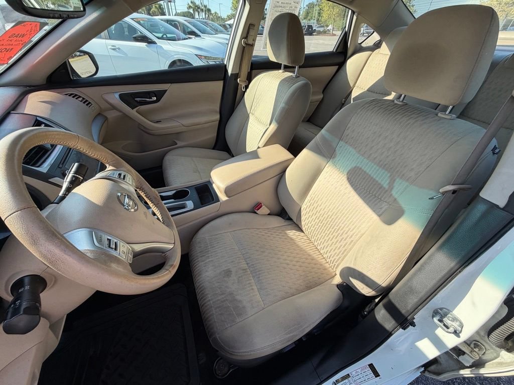 Used 2016 Nissan Altima 2.5 SV w/ Convenience Package FWD image 11