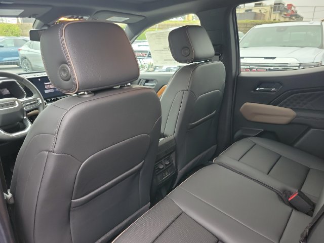 New 2026 GMC Canyon Denali AWD/4WD image 10