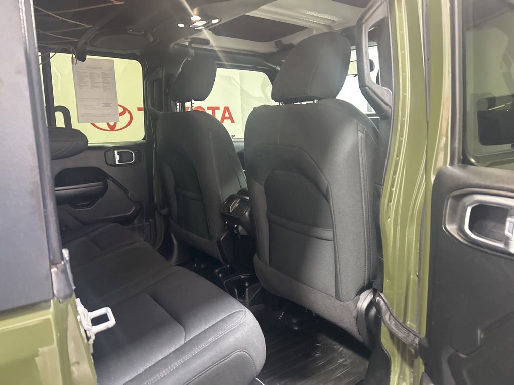 Used 2021 Jeep Wrangler Unlimited Sport image 15