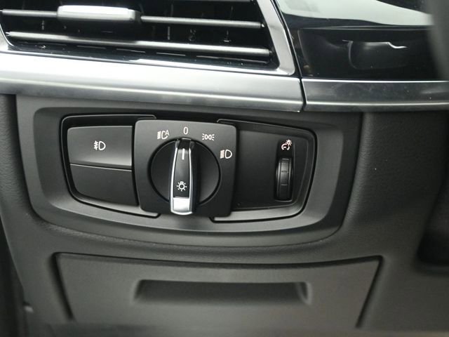 Used 2018 BMW X5 xDrive40e image 11