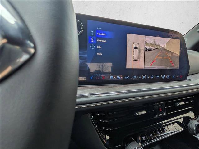 Used 2025 Chevrolet Tahoe Premier AWD/4WD image 14