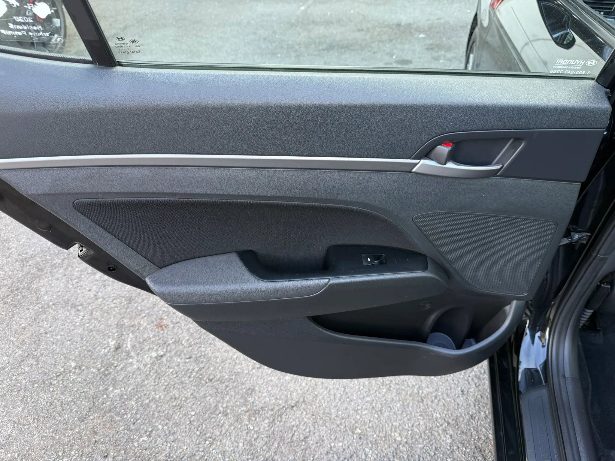 Used 2018 Hyundai Elantra Value Edition FWD image 21