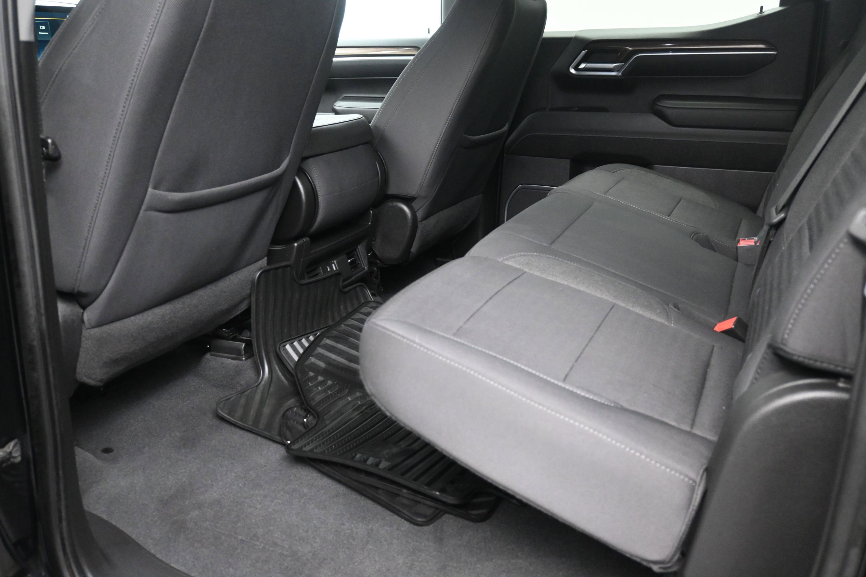 Used 2023 Chevrolet Silverado 1500 LT AWD/4WD image 22
