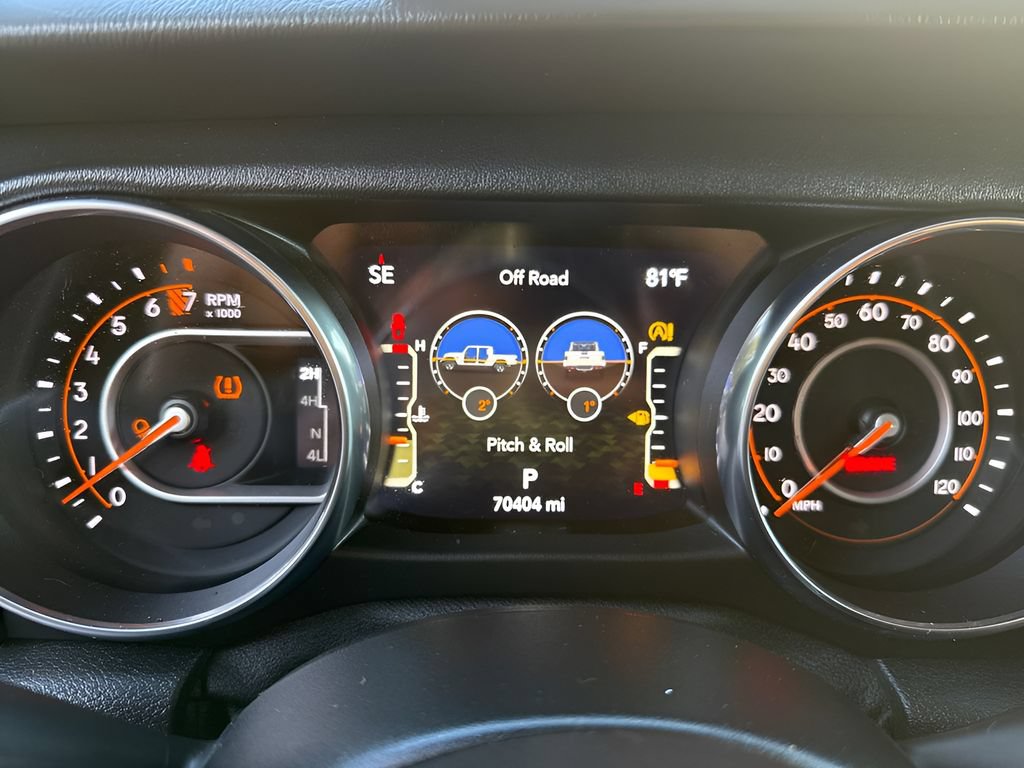 Used 2020 Jeep Gladiator Overland w/ Dual Top Group AWD/4WD image 23