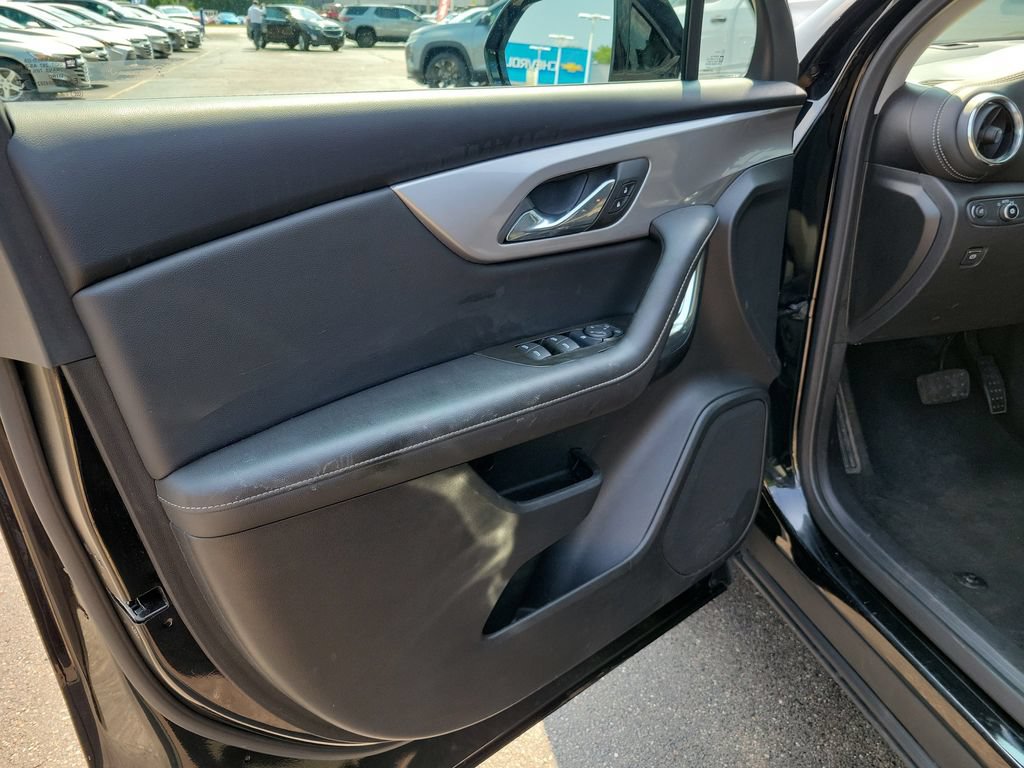 Used 2025 Chevrolet Blazer LT AWD/4WD image 22