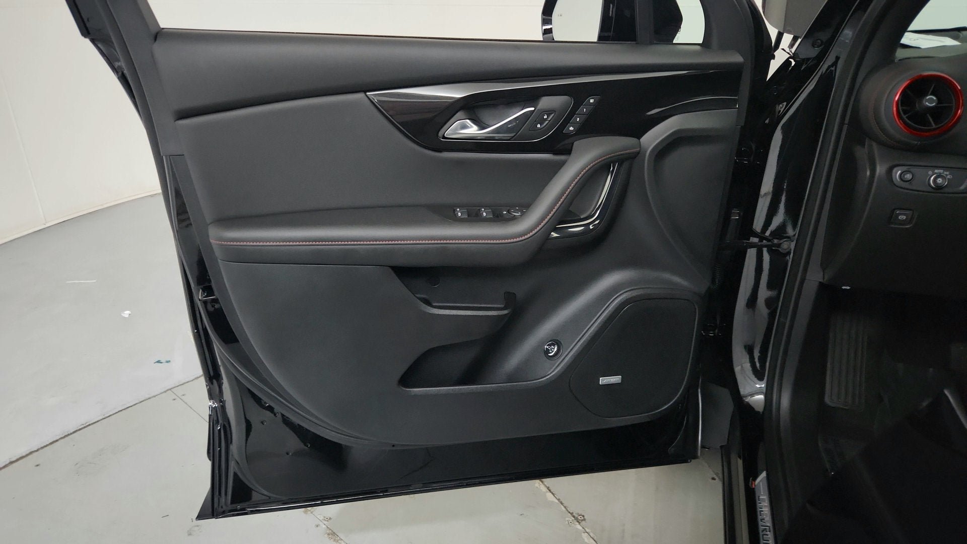 New 2026 Chevrolet Blazer RS w/ Driver Confidence II Package FWD image 16