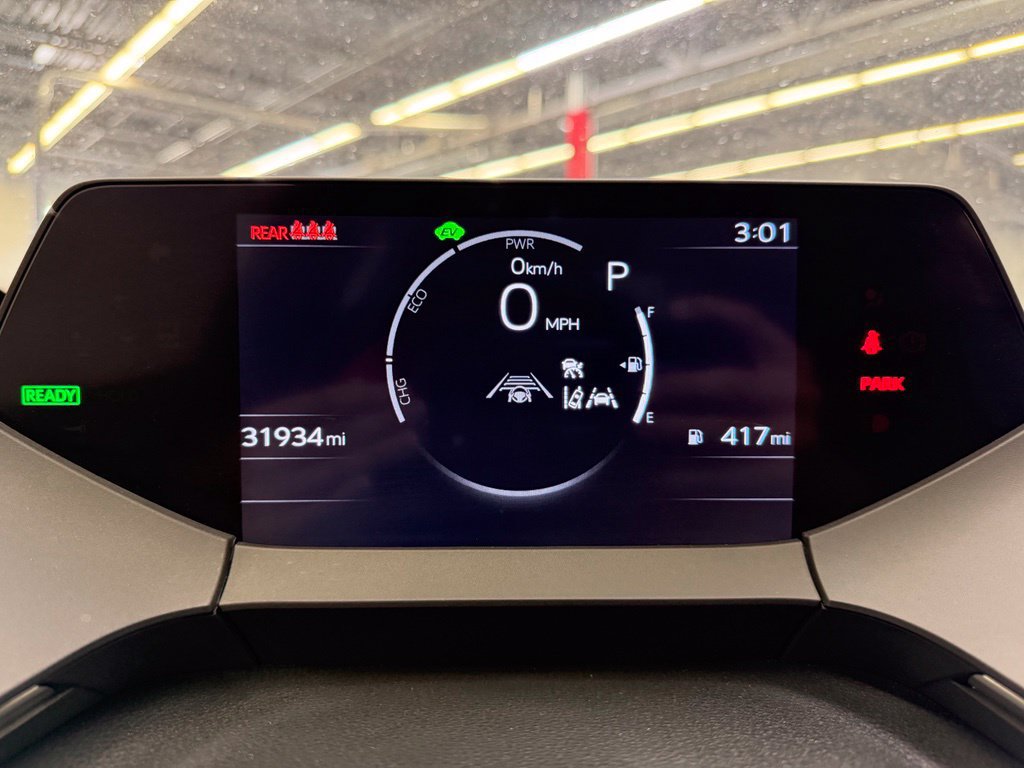 Used 2025 Toyota Prius LE FWD image 20