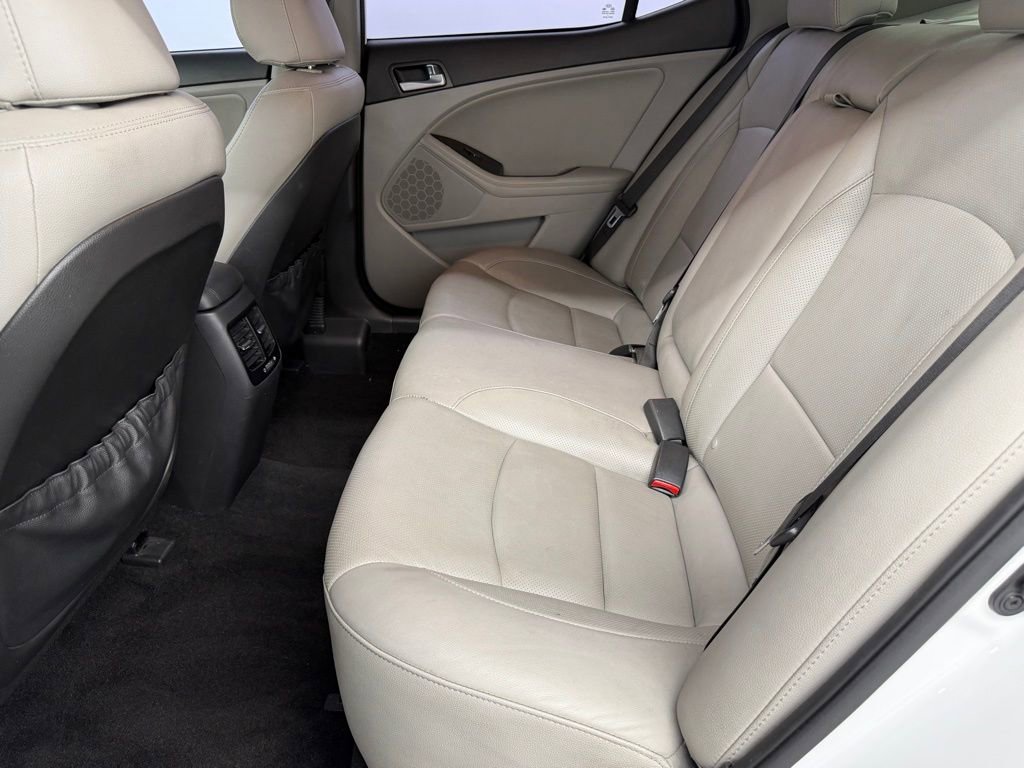 Used 2015 Kia Optima EX image 38