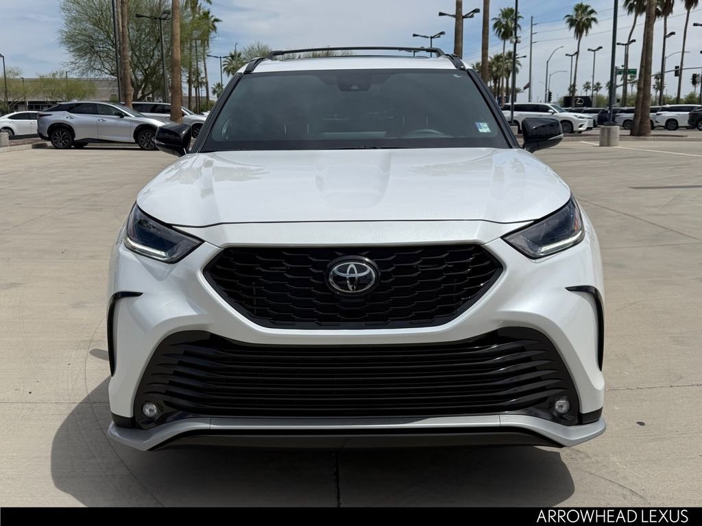Used 2024 Toyota Highlander XSE AWD/4WD image 5