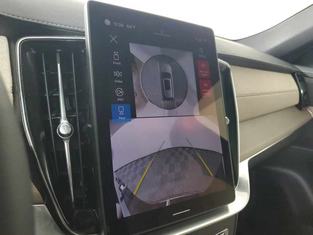 Certified 2025 Volvo XC90 B6 Plus image 31