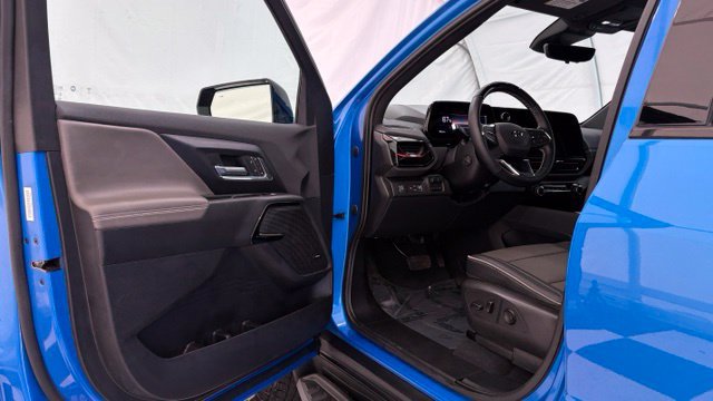 Used 2026 Chevrolet Silverado EV Trail Boss AWD/4WD image 37