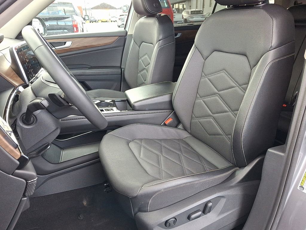 Used 2024 Volkswagen Atlas SE image 8