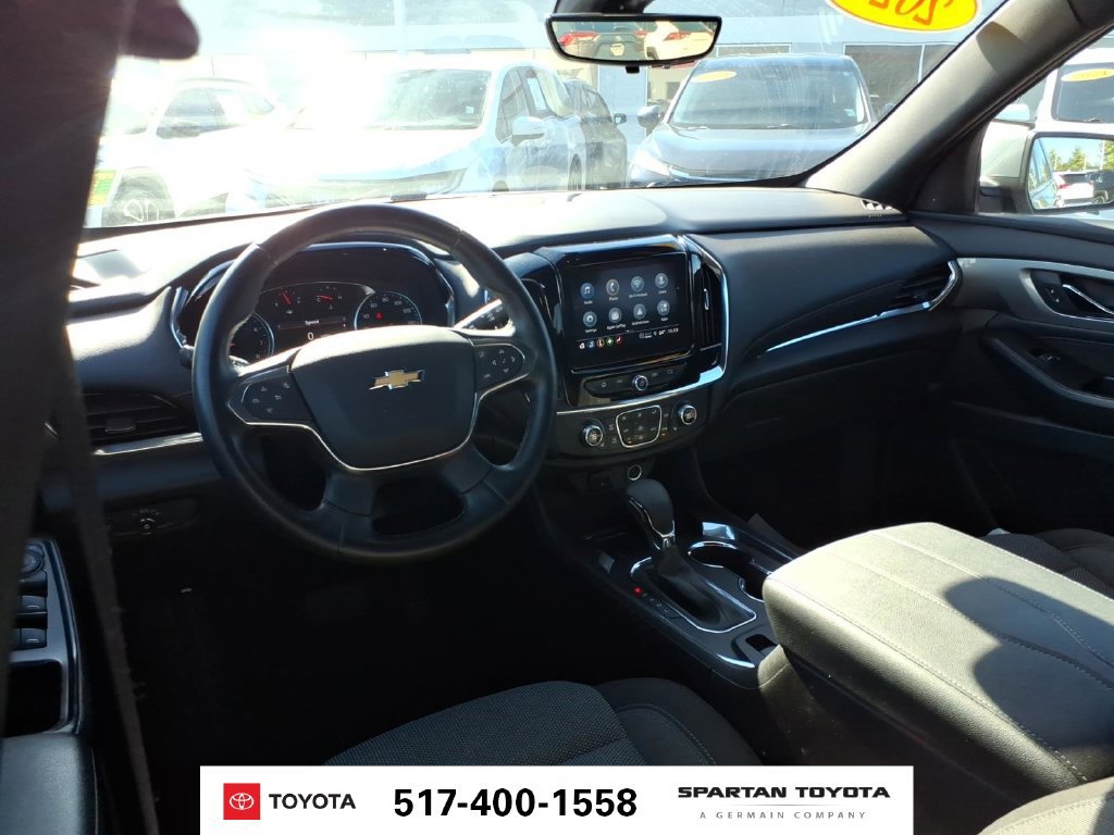 Used 2023 Chevrolet Traverse LT w/ Rear Camera Mirror Package AWD/4WD image 13