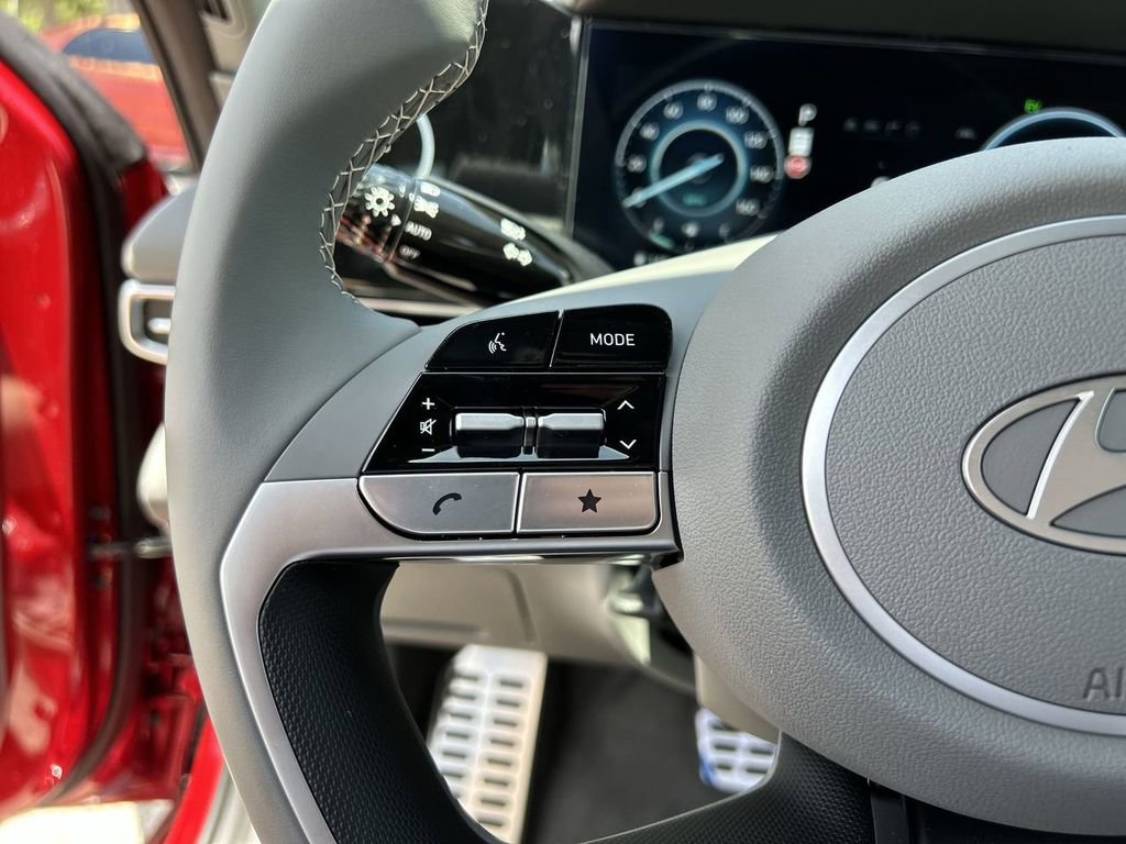 New 2025 Hyundai Elantra SEL image 26