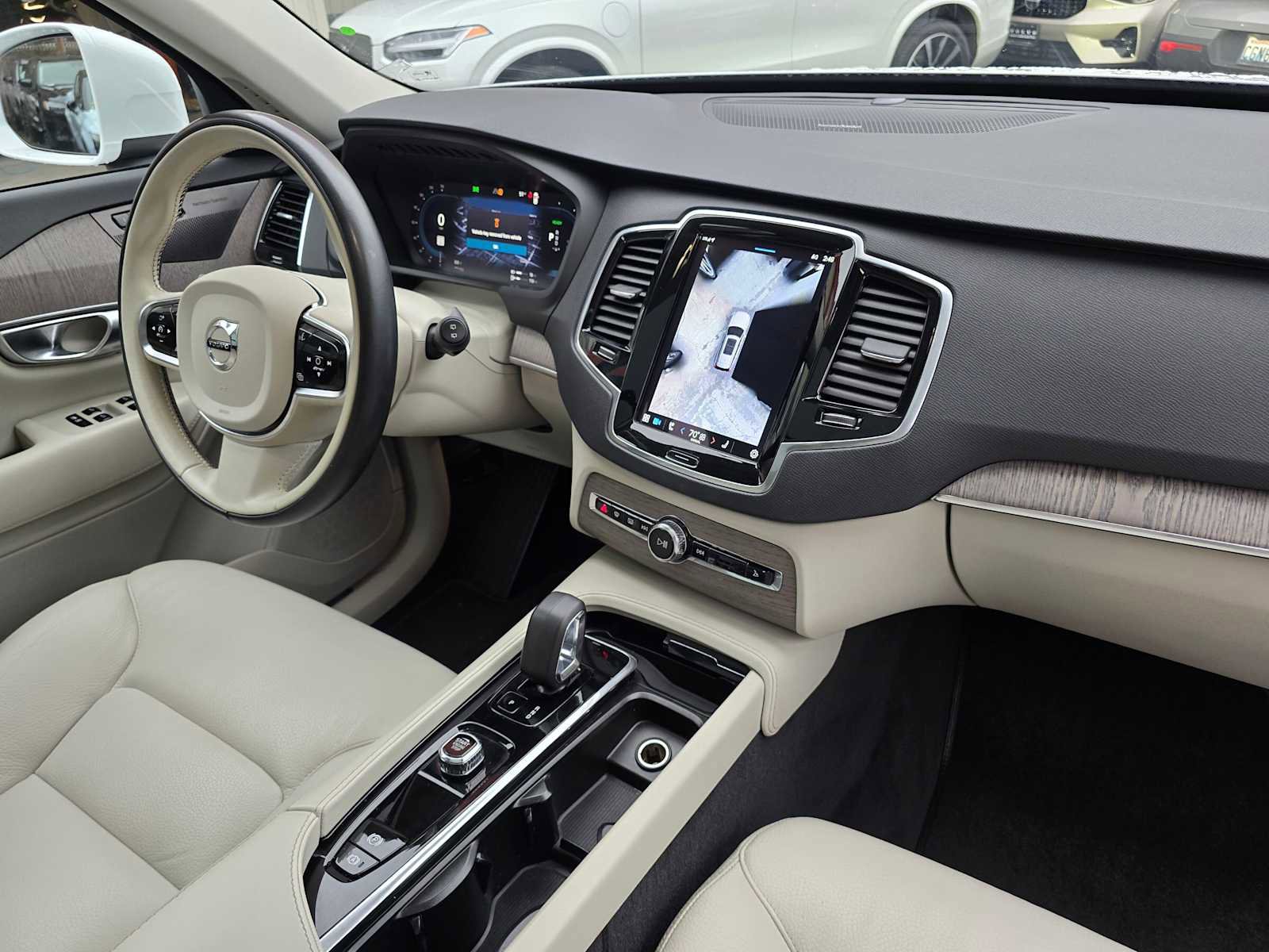 Certified 2024 Volvo XC90 T8 Plus image 10