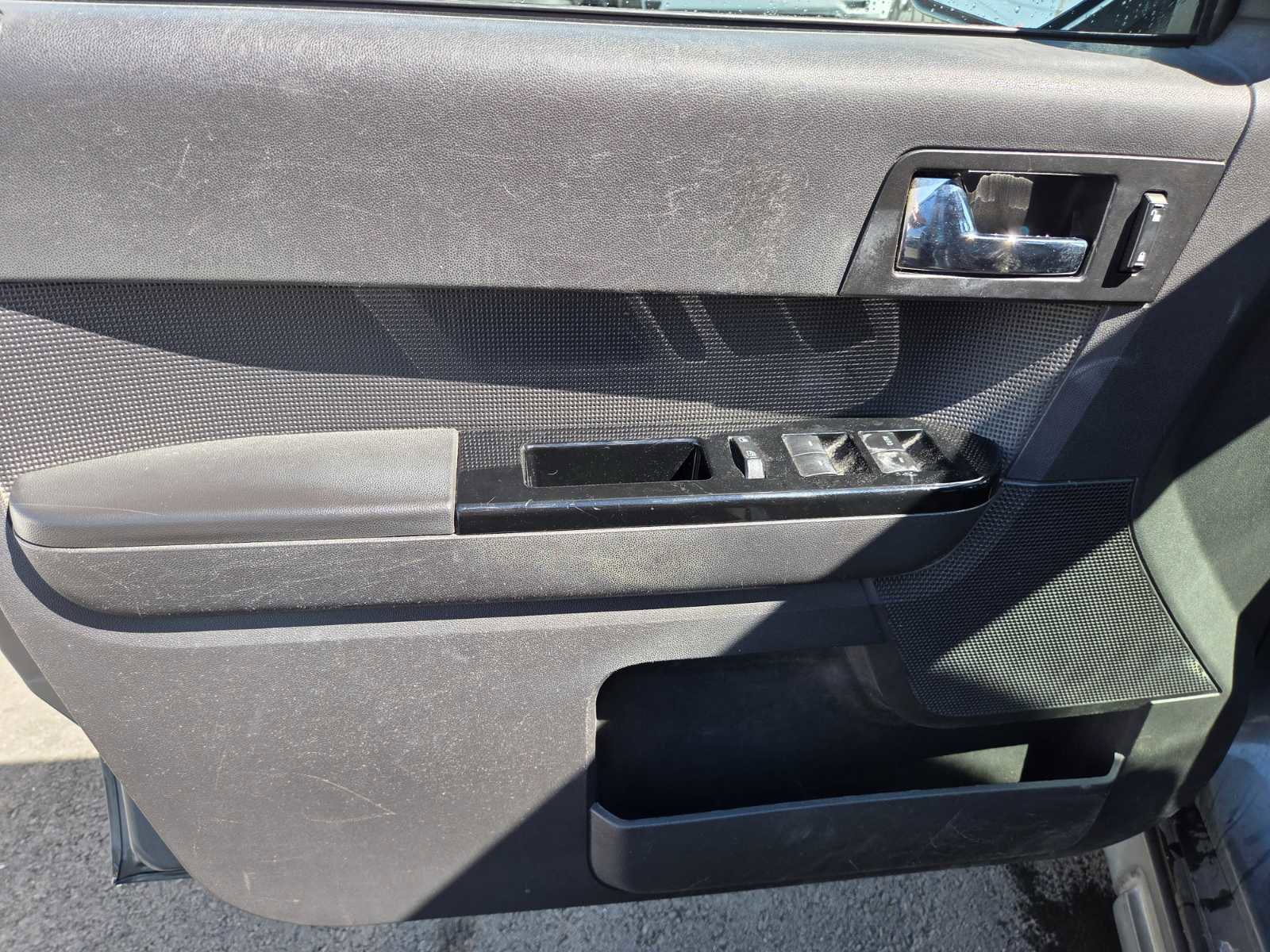 Used 2012 Ford Escape Limited image 8