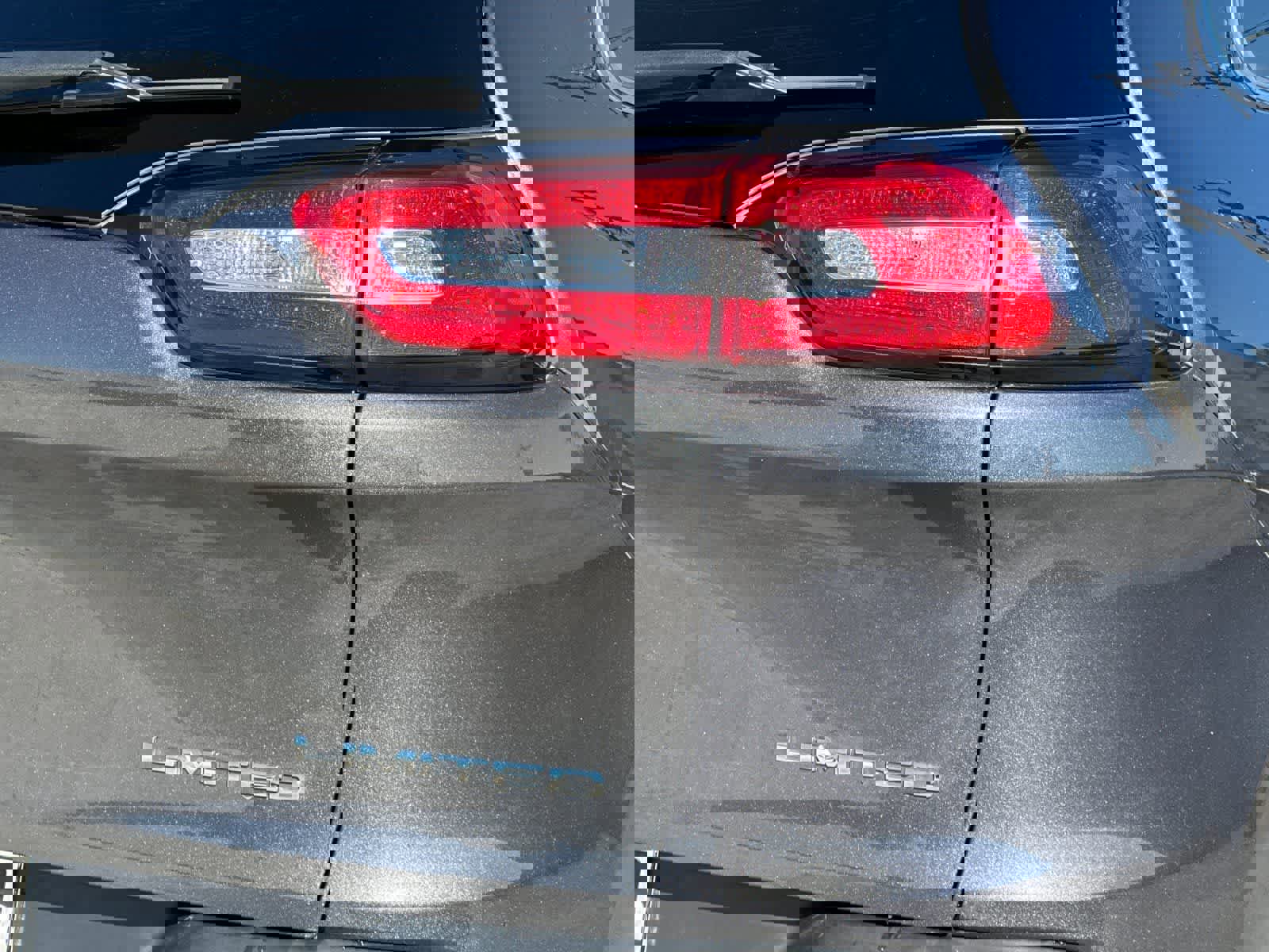 Used 2016 Jeep Cherokee Limited w/ Luxury Group image 28