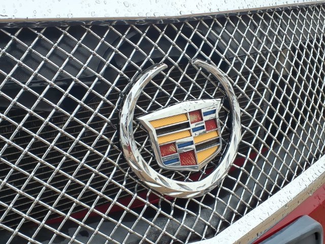 Used 2013 Cadillac XTS Luxury w/ Driver Awareness Package FWD image 26