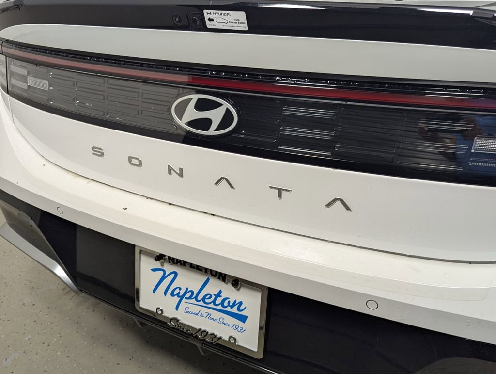 Certified 2025 Hyundai Sonata Limited image 9