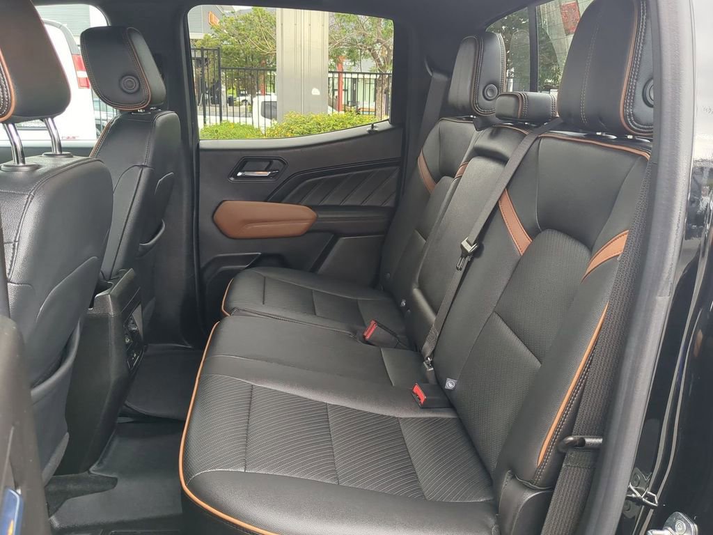 Used 2023 GMC Canyon AT4 w/ AT4 Premium Package image 28