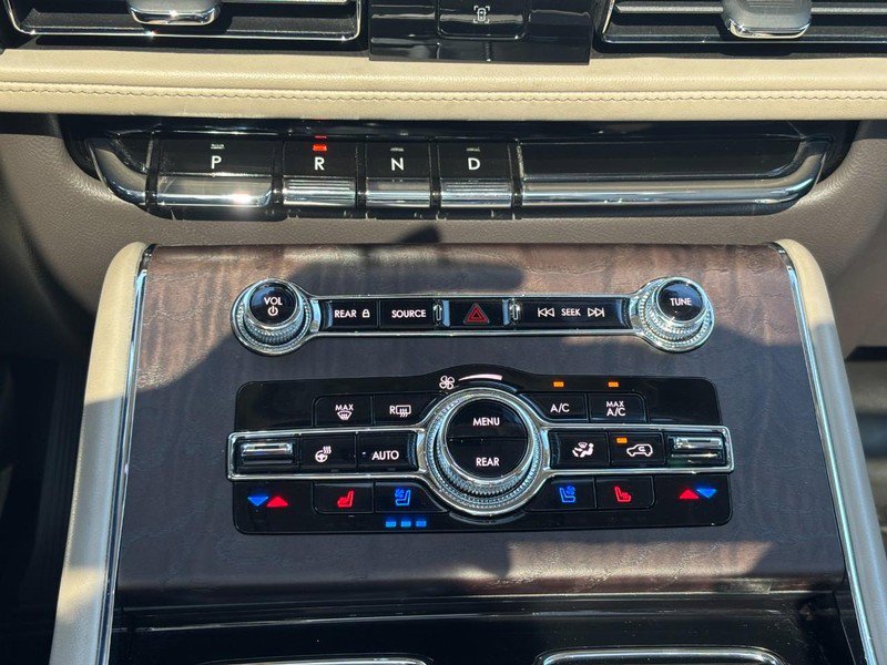 Certified 2021 Lincoln Aviator Reserve w/ Equipment Group 201A AWD/4WD image 22