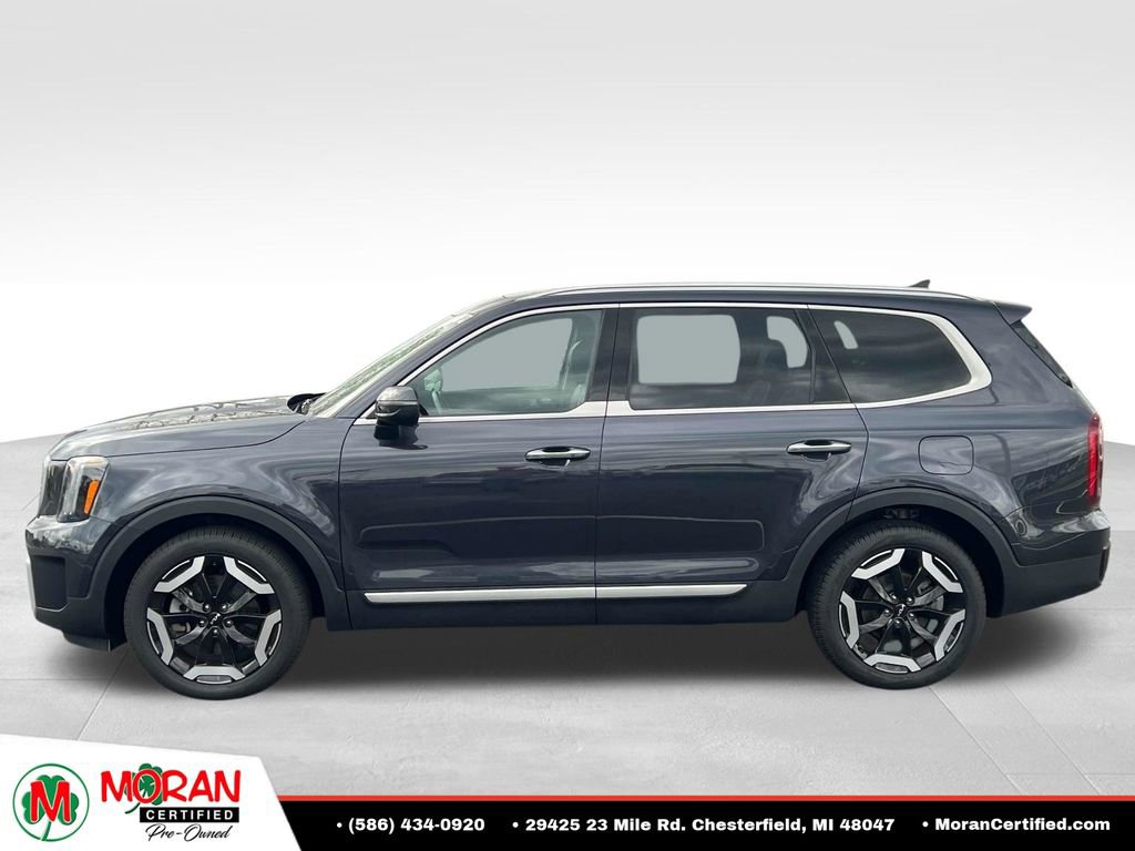 Used 2025 Kia Telluride S AWD/4WD image 2
