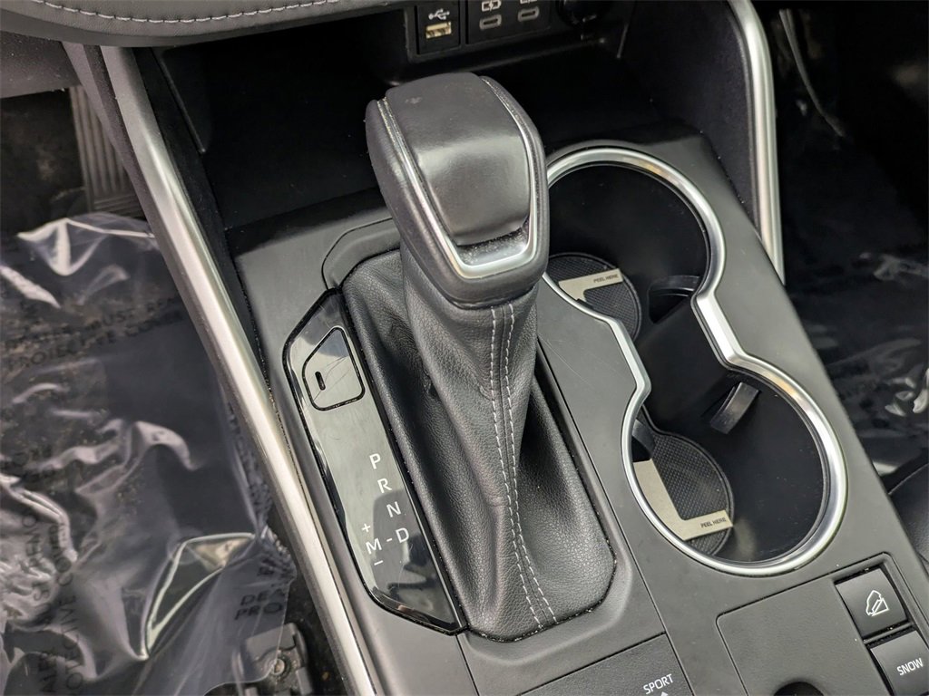 Used 2023 Toyota Highlander XLE image 15