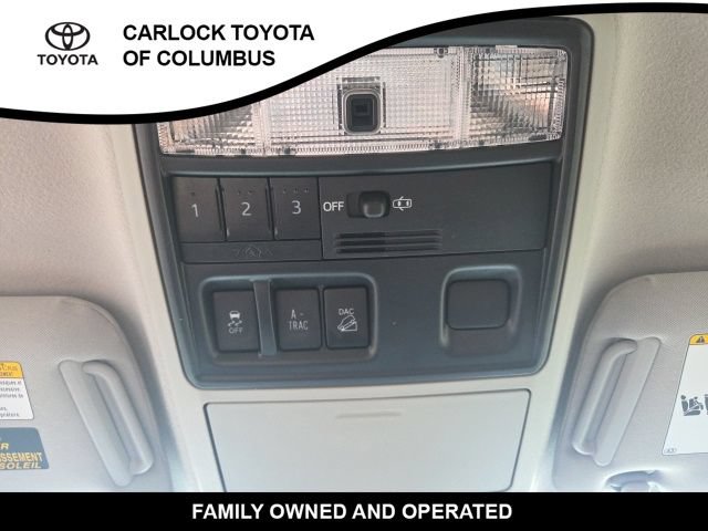 Used 2019 Toyota 4Runner SR5 Premium AWD/4WD image 30