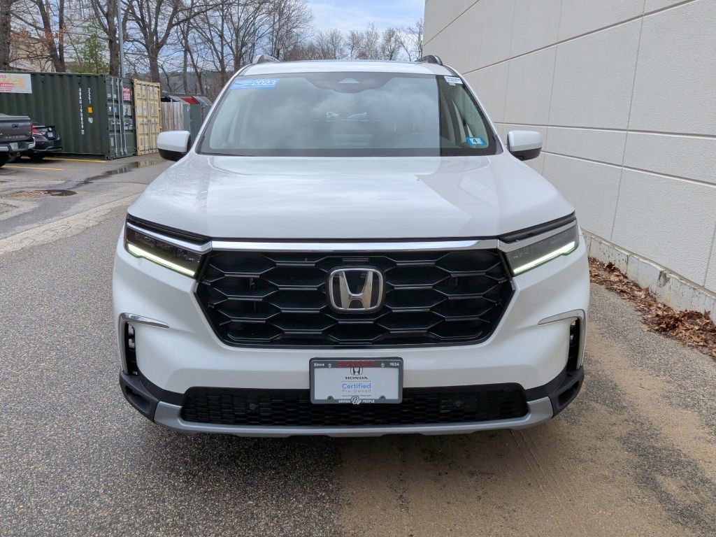 Certified 2023 Honda Pilot Touring image 3