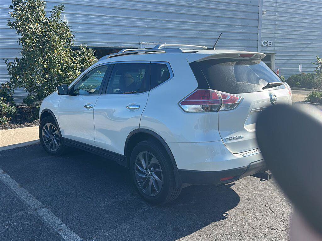 Used 2016 Nissan Rogue SL w/ SL Premium Package AWD/4WD image 3