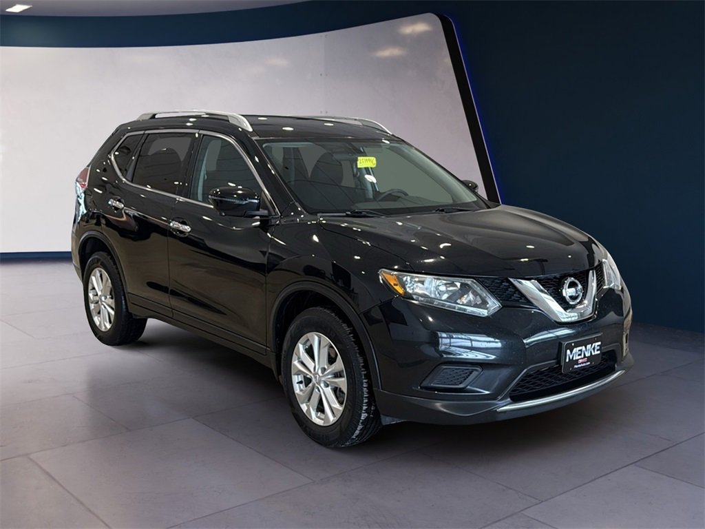 Used 2016 Nissan Rogue SV w/ SV Premium Package image 1