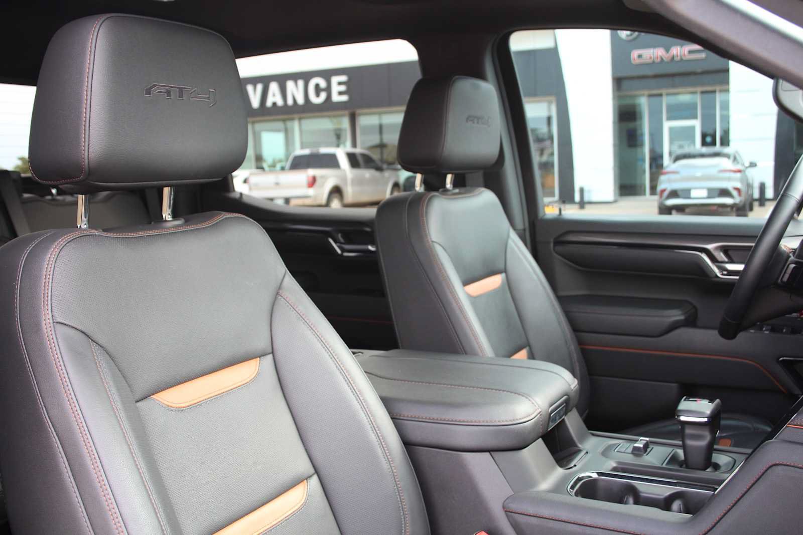 Used 2024 GMC Sierra 1500 AT4 w/ AT4 Premium Package AWD/4WD image 21